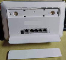 Load image into Gallery viewer, Huawei H151-370 5G CPE 5 SE WiFi 6 2 SMA connectors for external antenna